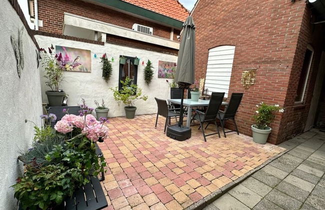 Apartment in the Fortified With Private Garden - Foto 48
