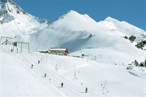 Foto 16 - Spacious Apartment Near Ski Area in Mayrhofen