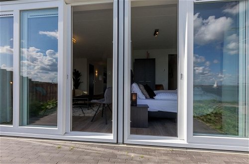 Photo 17 - Unique Apartment, Located on the Oosterschelde and Marina of Sint Annaland