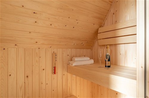 Photo 29 - Modern Holiday Home by the sea With Sauna