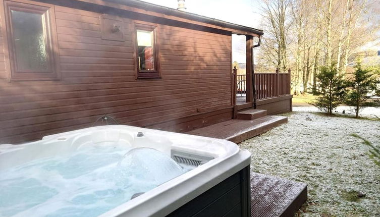 Photo 1 - Stunning 4-bedroom Cabin With Hot Tub in Beattock