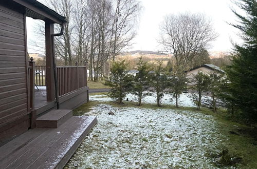 Foto 32 - Stunning 4-bedroom Cabin With Hot Tub in Beattock