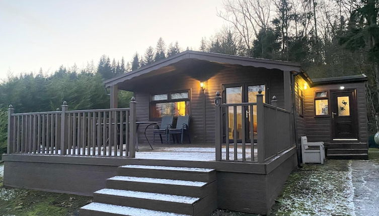 Photo 1 - Stunning 4-bedroom Cabin With Hot Tub in Beattock