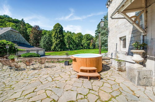 Photo 35 - Castle in Ferrières With a Garden, Terrace and Pond