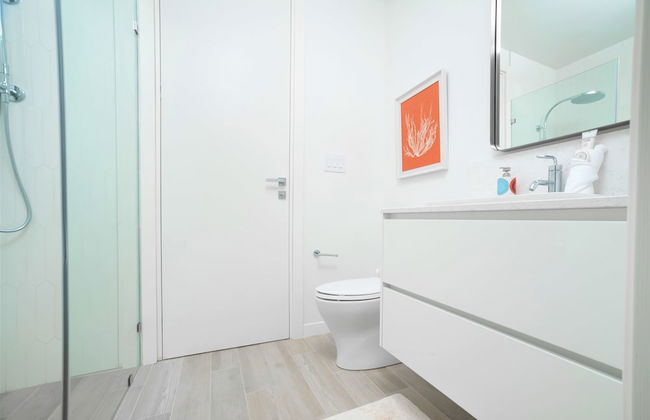 Cayman Luxury Rentals at One Canal Point - Foto 47