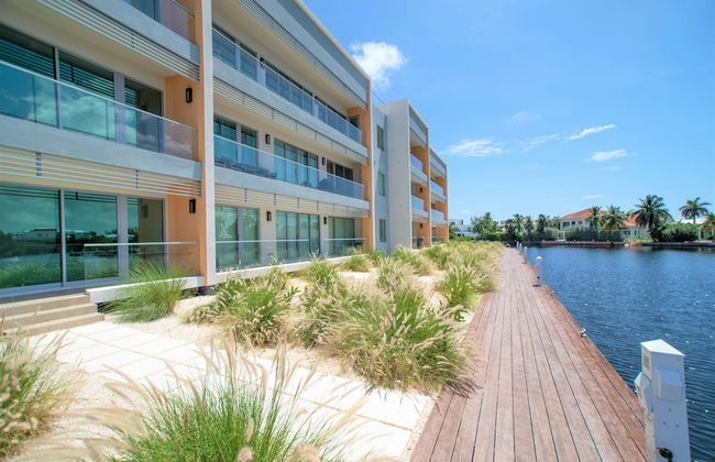 Cayman Luxury Rentals at One Canal Point - Foto 75