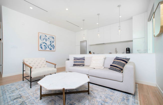 Cayman Luxury Rentals at One Canal Point - Foto 25