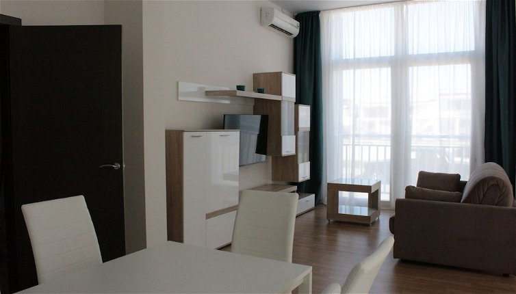 Photo 1 - Apartment on Bulvar Nadezhd 4-1, ap. 101