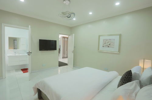 Photo 9 - Accra Luxury Apartment at Silicon Square