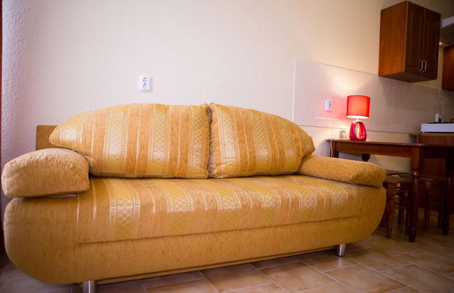 Best Apartments on Kyryla & Mefodia - Photo 19