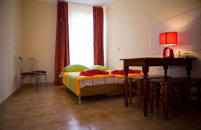 Best Apartments on Kyryla & Mefodia - Photo 18