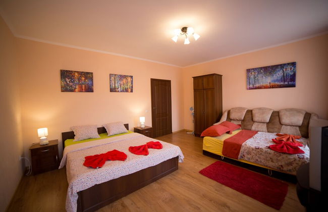 Best Apartments on Kyryla & Mefodia - Photo 15