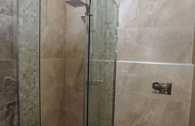 Hosthub - 2BR Super view Apartment - Photo 21