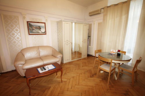 Photo 8 - TVST Apartments Bolshoy Gnezdnikovsky 10 apt 332