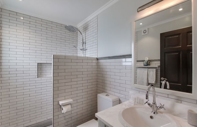 The Bellafonte - Luxury Oceanfront Hotel - Photo 53