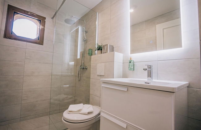 The Bellafonte - Luxury Oceanfront Hotel - Photo 54