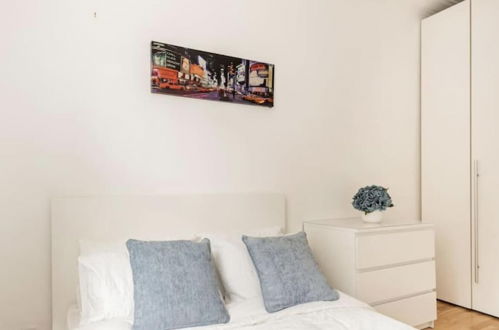 Photo 3 - Charming 1-bed Apartment in London