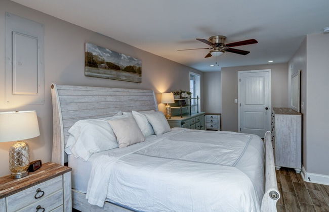 Five Points Bungalow - Photo 8
