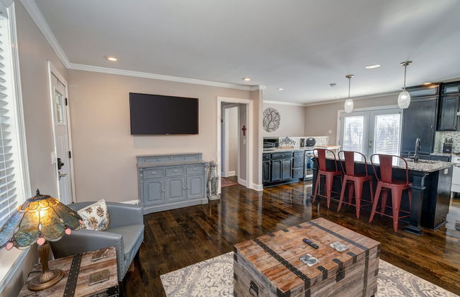 Five Points Bungalow - Photo 15
