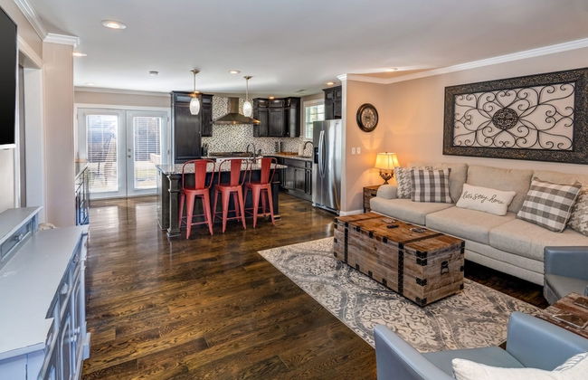 Five Points Bungalow - Photo 17