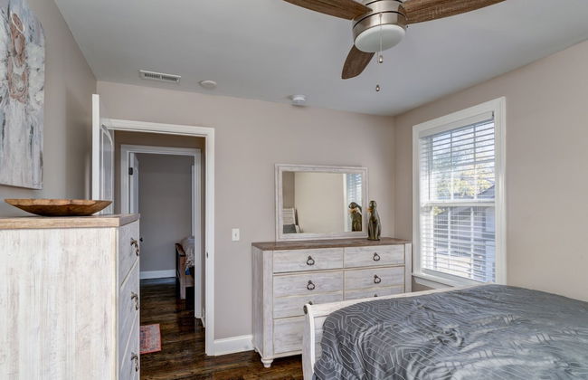 Five Points Bungalow - Photo 5
