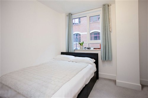 Foto 3 - Modern 1 Bedroom Flat in Bristol City Centre