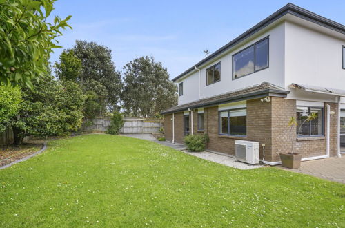 Photo 36 - Spacious Family Home -Fully Fenced Yard