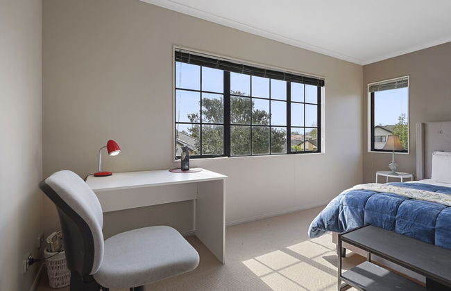 Spacious Family Home -Fully Fenced Yard - Photo 8