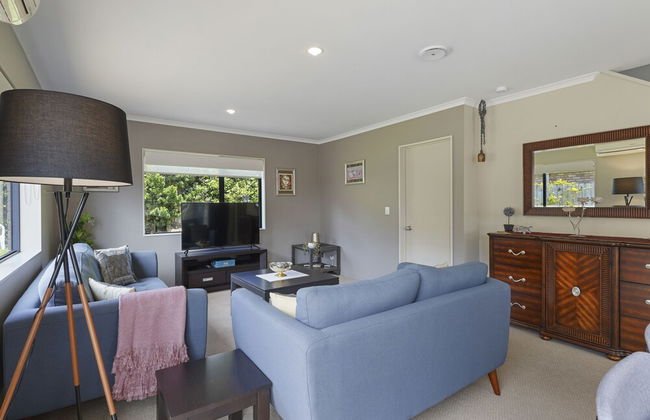 Spacious Family Home -Fully Fenced Yard - Photo 20