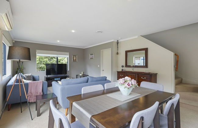 Spacious Family Home -Fully Fenced Yard - Photo 22
