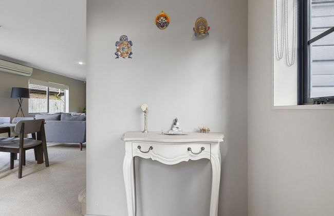 Spacious Family Home -Fully Fenced Yard - Photo 33