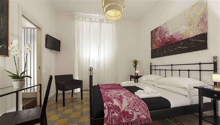 Photo 1 - Bernini in Roma With 2 Bedrooms and 2 Bathrooms