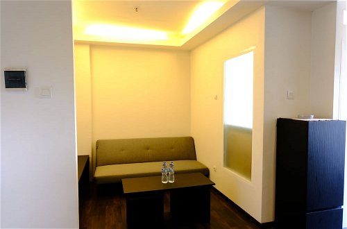 Photo 12 - Homey 1Br Apartment At Gateway Ahmad Yani Cicadas