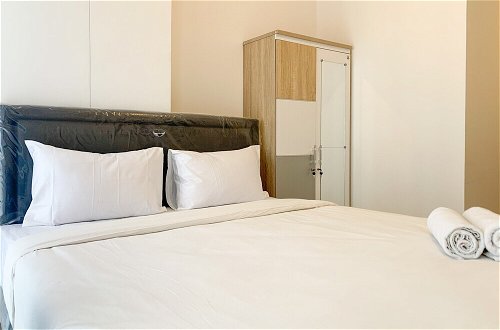 Foto 2 - Comfy And Warm Studio Room At Tokyo Riverside Pik 2 Apartment