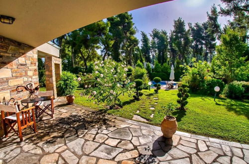 Foto 42 - Experience the Luxurious Life at Villa Naoumi