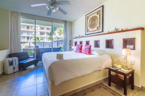 Photo 4 - Beautiful Ground Floor Two Bedroom Suite at Ixchel