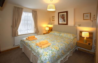 Photo 2 - Saltburn Holidays Primrose Cottage