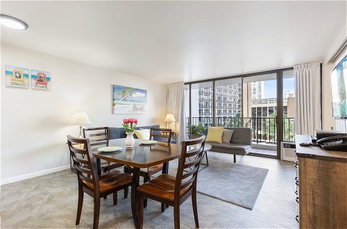 Photo 19 - Light & Airy 8th Floor Ocean View Condo with Lanai and FREE Parking! by Koko Resort Vacation Rentals