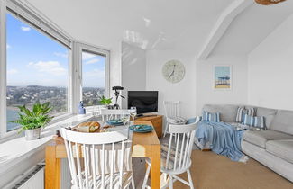 Photo 3 - Wellswood Apartment - Sunny Apartment With Stunning sea Views Private Balcony