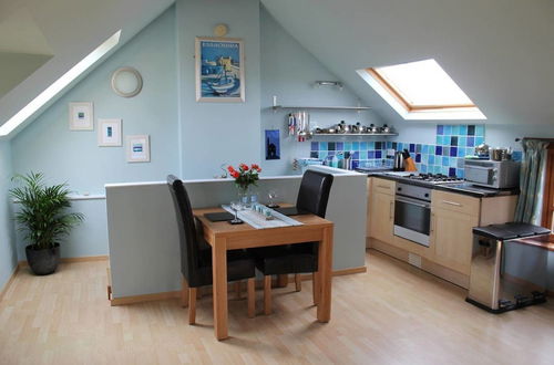 Foto 8 - Immaculate 1-bed Apartment Cornwall With hot tub