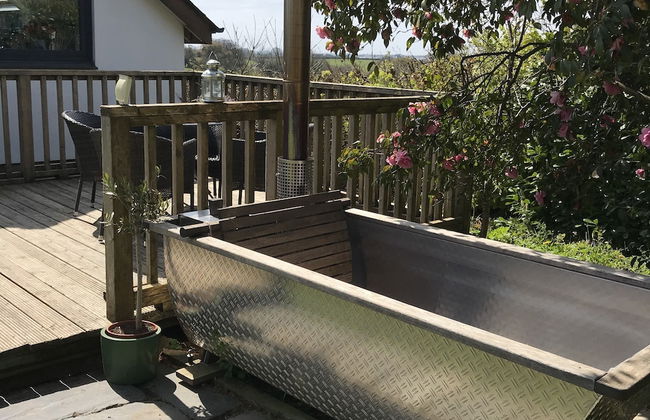 Immaculate 1-bed Apartment Cornwall With hot tub - Foto 20