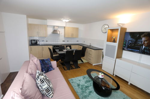 Photo 16 - Beautiful 2 beds Woolwich Central Apt