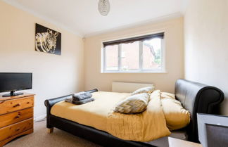 Foto 2 - Charming 1-bed Apartment in Luton