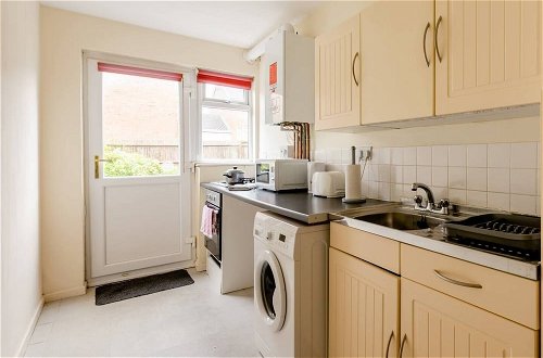 Foto 7 - Charming 1-bed Apartment in Luton
