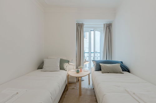 Foto 3 - Sunny Bairro Alto / Chiado Apartment, By TimeCooler