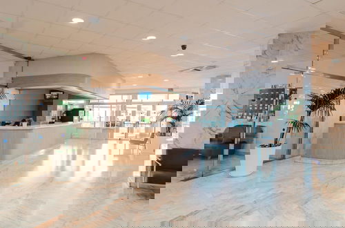 Photo 2 - Port Europa Hotel