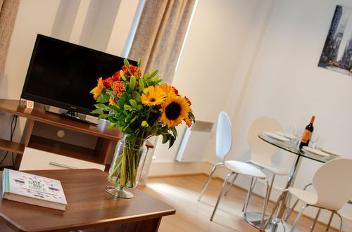 Photo 25 - Base Serviced Apartments - Cumberland Apartments