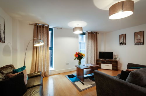 Photo 34 - Base Serviced Apartments - Cumberland Apartments