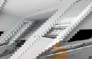 Photo 1 - Luxurious ONE Bedroom Apartment IN Bond Street