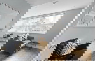 Photo 1 - Luxurious ONE Bedroom Apartment IN Bond Street
